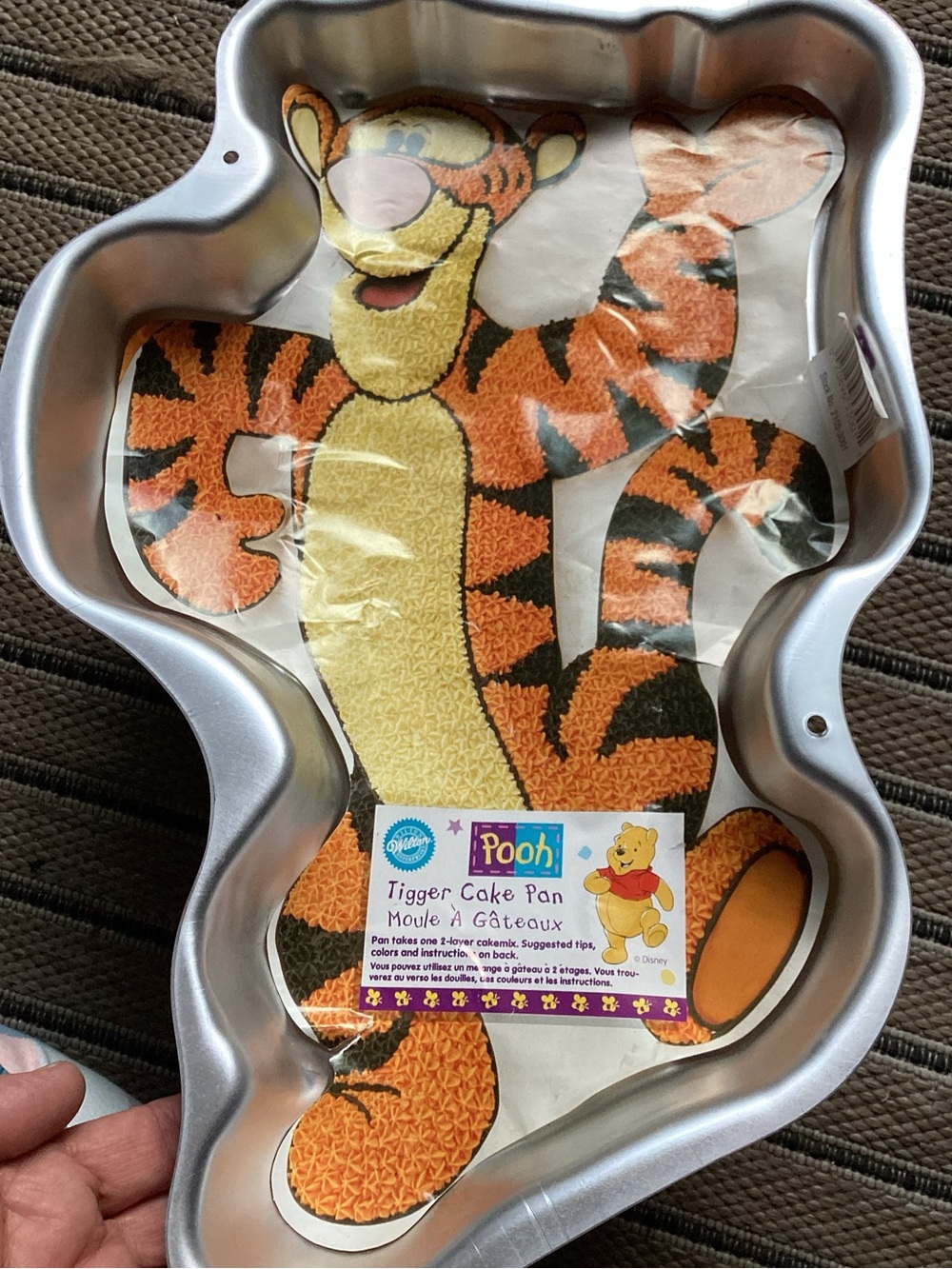 Vintage Wilton Tigger Cake Pan 2105-3001 with instructions Disney